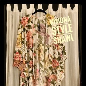 🌸🌸Kimono Style Shawl🌸🌸 NWT